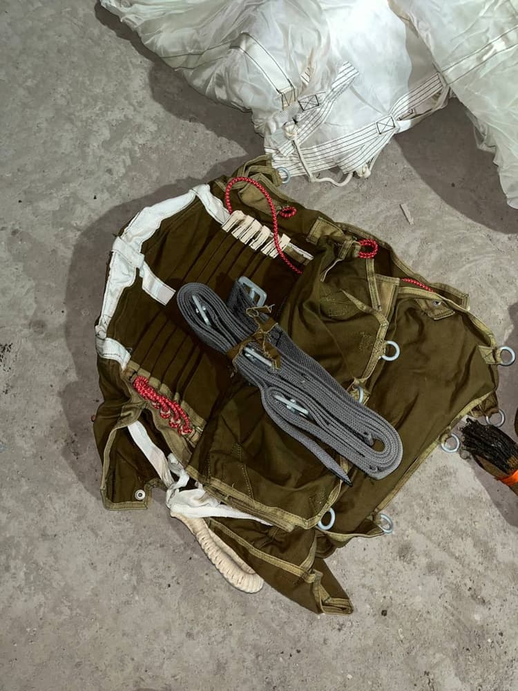 PGS-500 deployment bag with stowage loops and grey straps