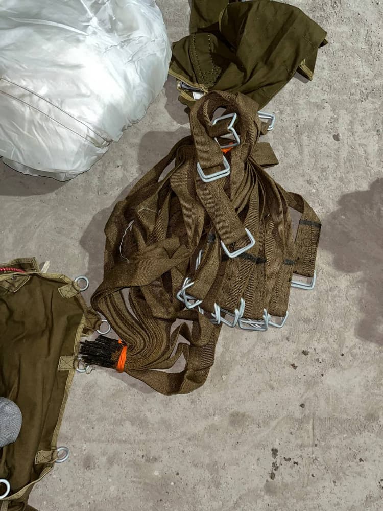 PGS-500 cargo parachute harness webbing with metal buckles